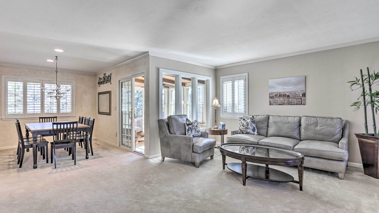 Photo of Livingroom in Englewood