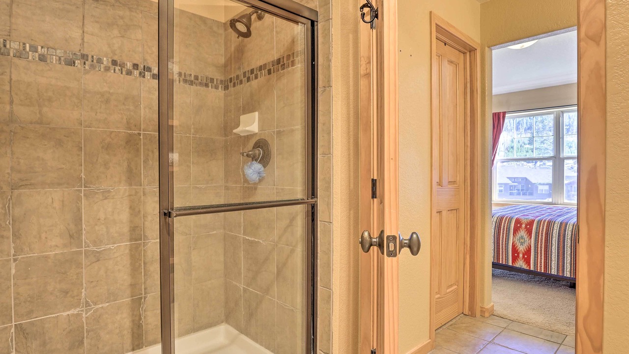 Photo of Bathroom in Rendezvous