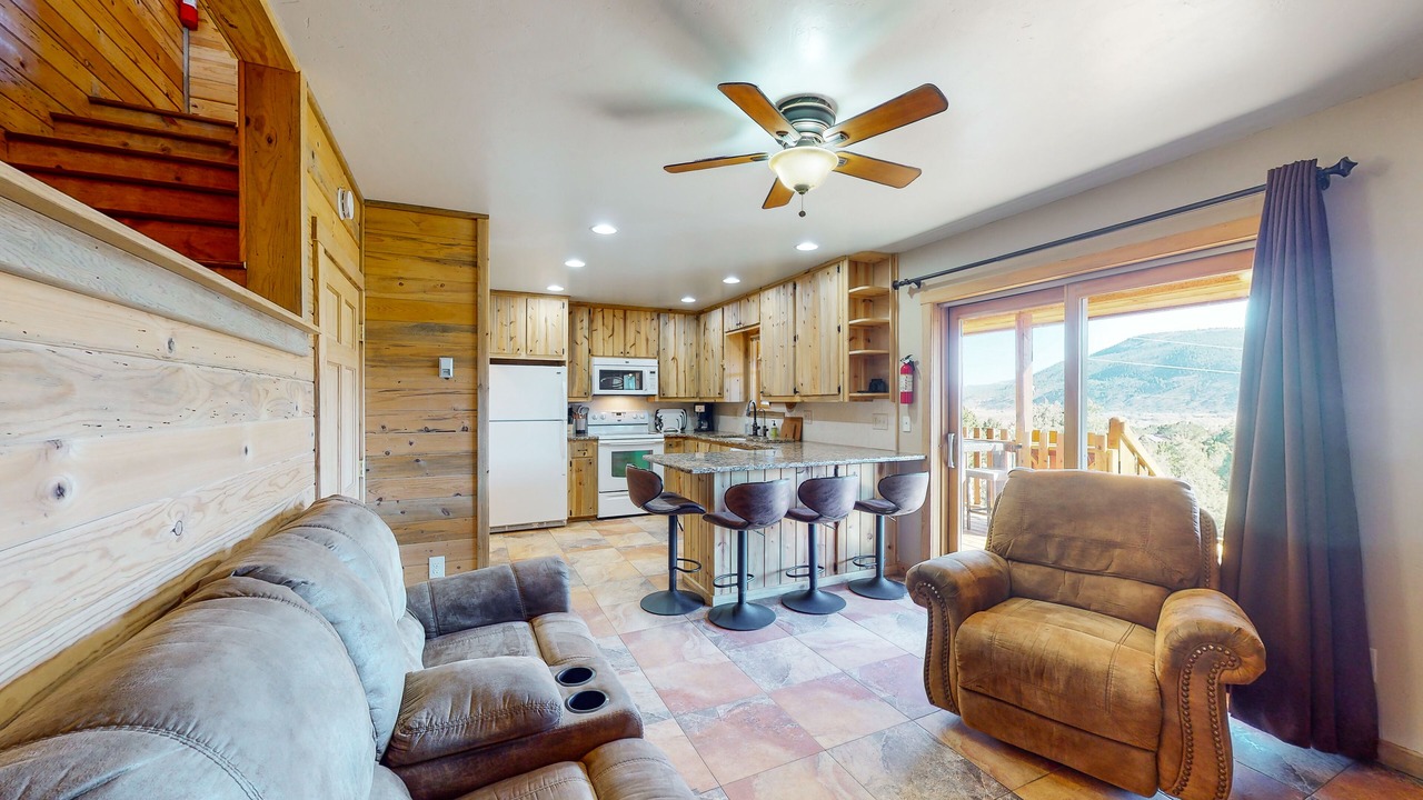 Photo of Livingroom in Alpine Village