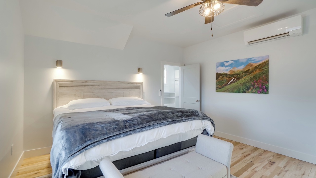 Photo of Bedroom in Castle Rock