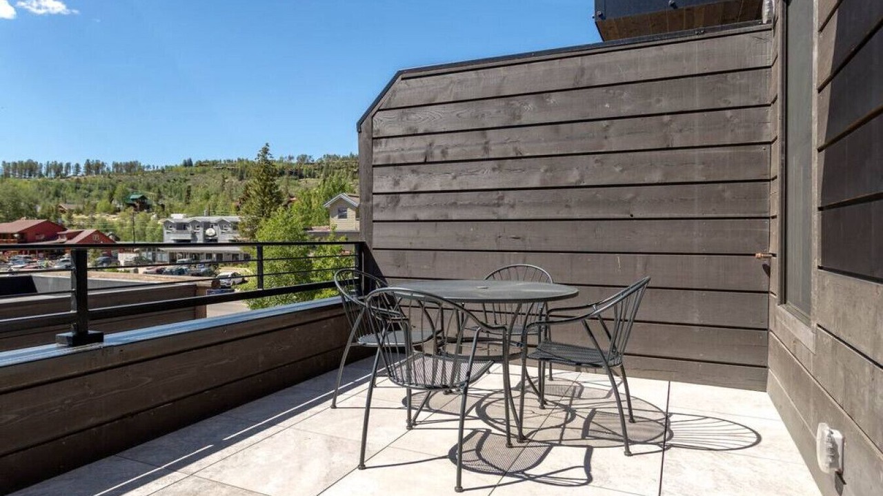 Photo of Patio Balcony in Grand Lake