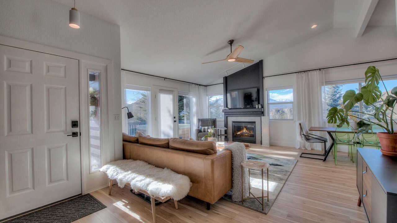 Photo of Bedroom in Corinthian Hills