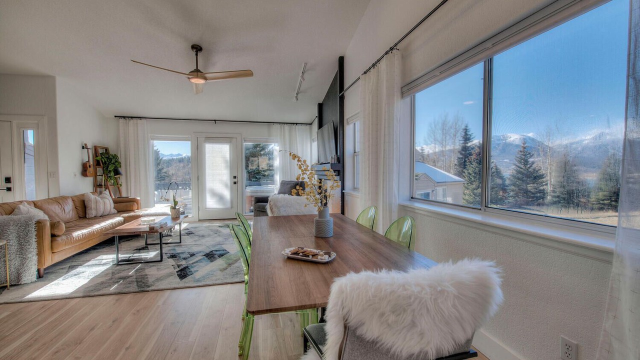 Photo of Bedroom in Corinthian Hills