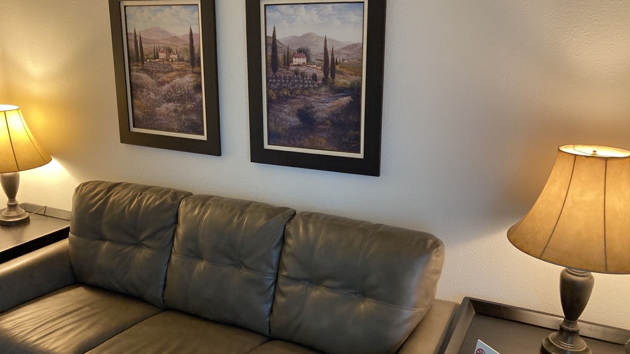 Photo of Livingroom in Baseline Sub