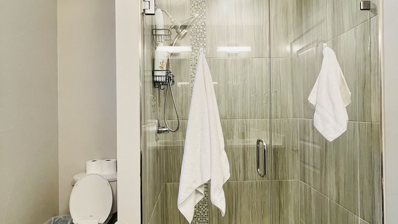 Photo of Bathroom in Jefferson Park