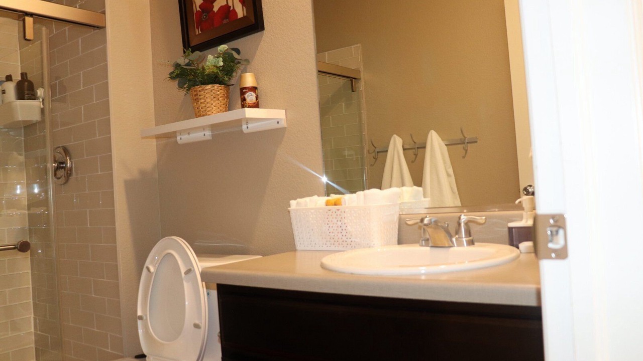 Photo of Bathroom in Dupont