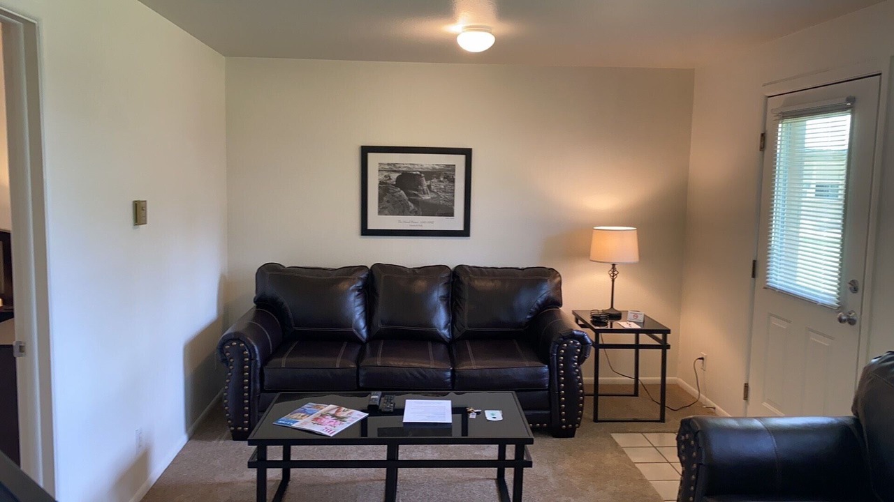 Photo of Livingroom in Baseline Sub