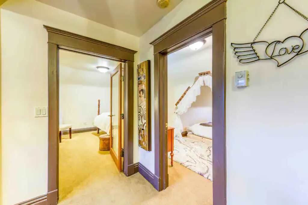 Photo of Bedroom in Delta