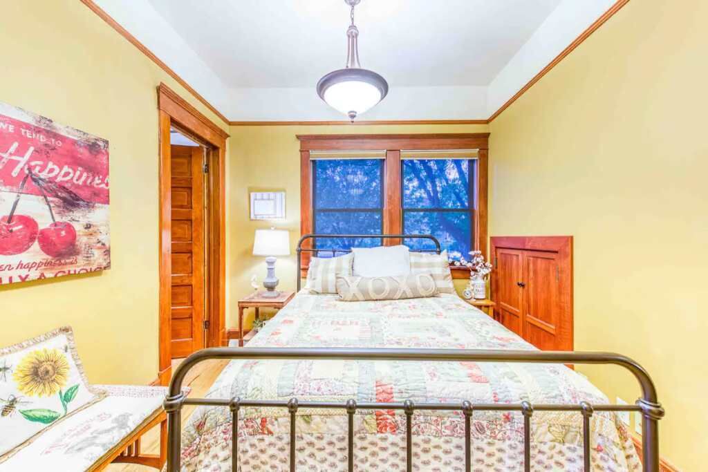 Photo of Bedroom in Delta