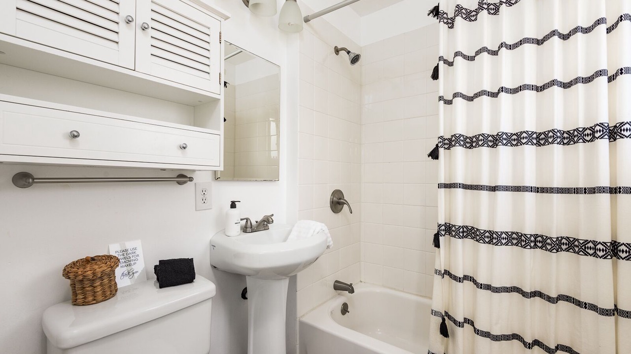 Photo of Bathroom in Alta Vista Area