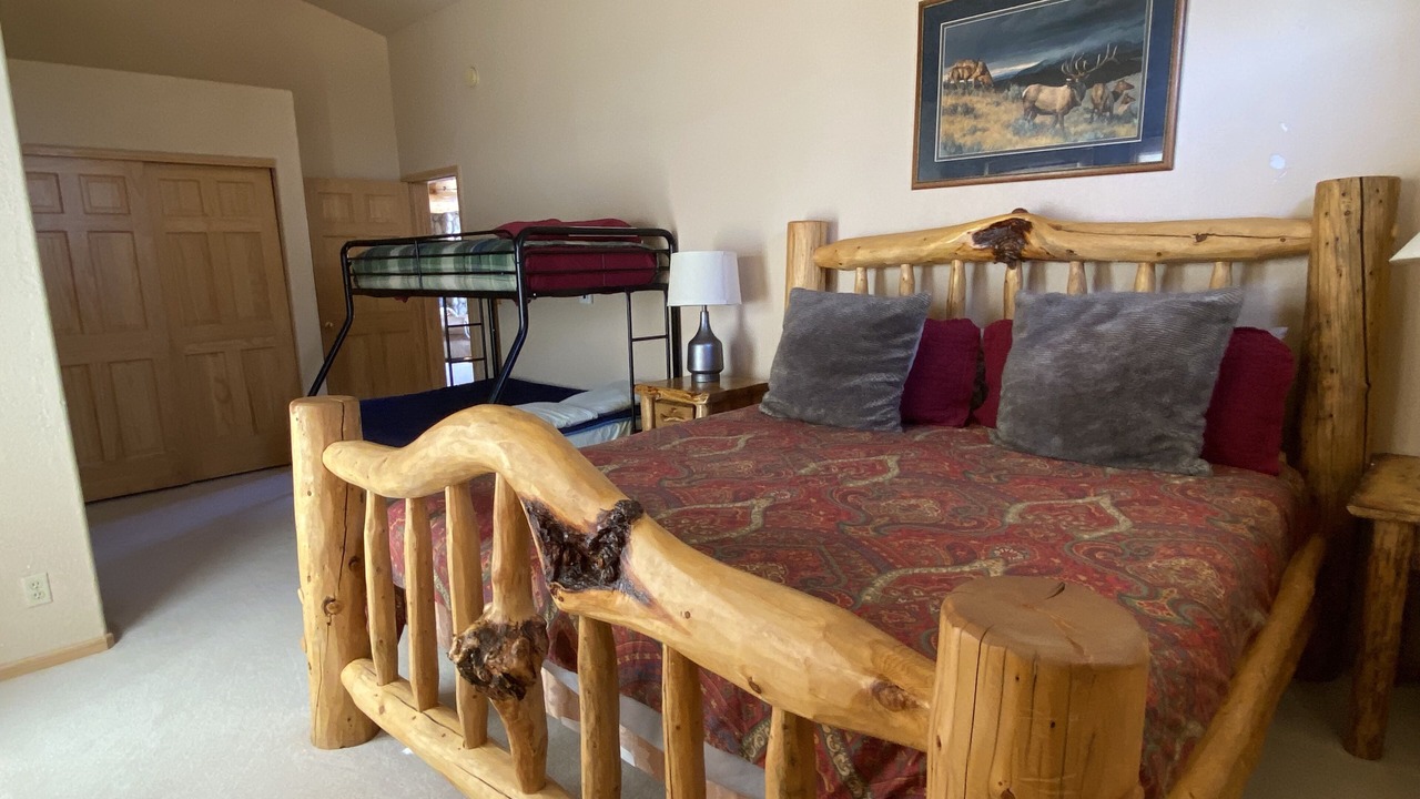 Photo of Bedroom in South Fork