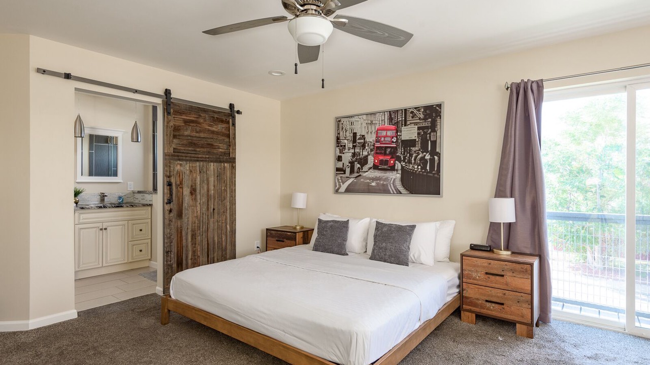 Photo of Bedroom in Dupont