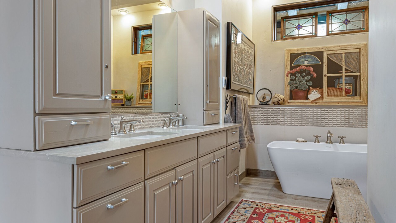 Photo of Bathroom in Highland Meadows