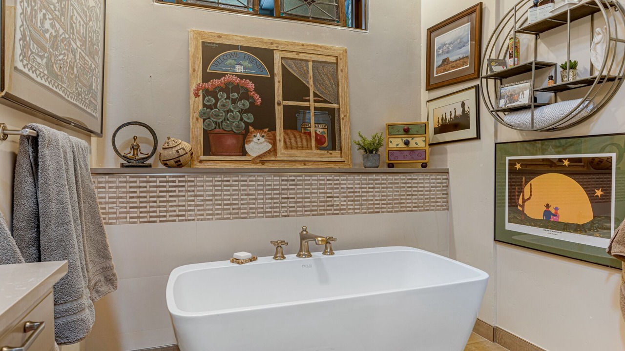 Photo of Bathroom in Highland Meadows