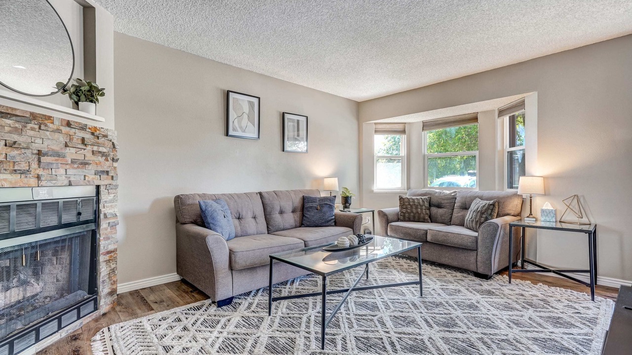 Photo of Livingroom in Northeast Colorado Springs