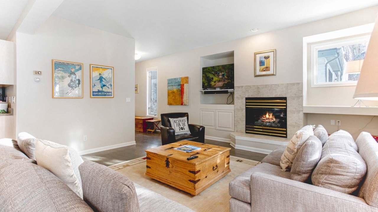 Photo of Livingroom in Eagle-Vail