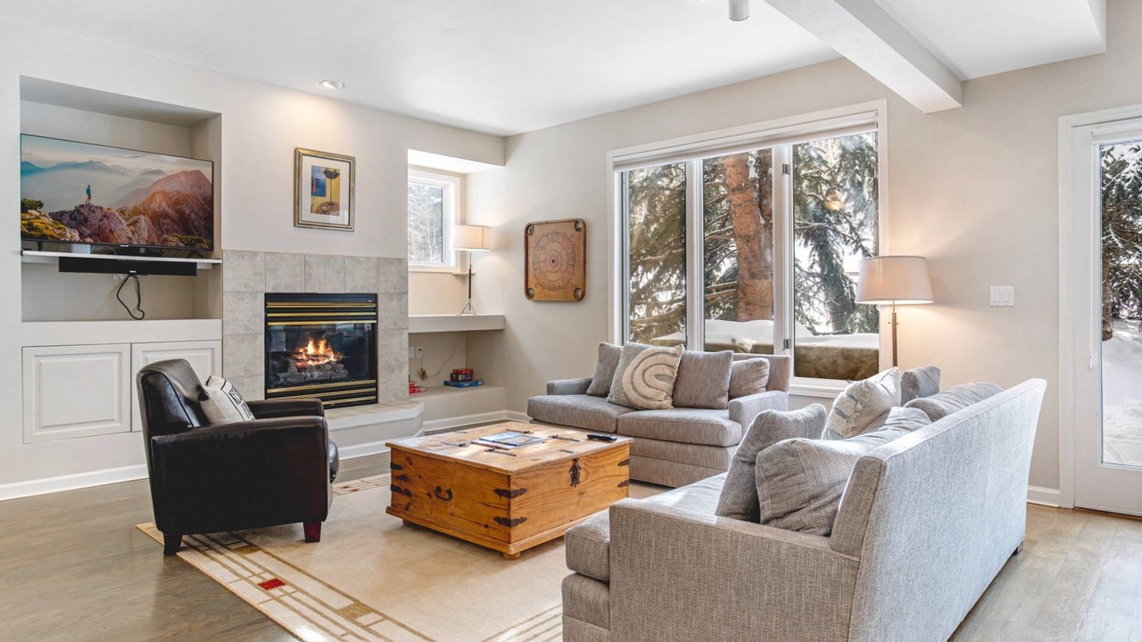 Photo of Livingroom in Eagle-Vail