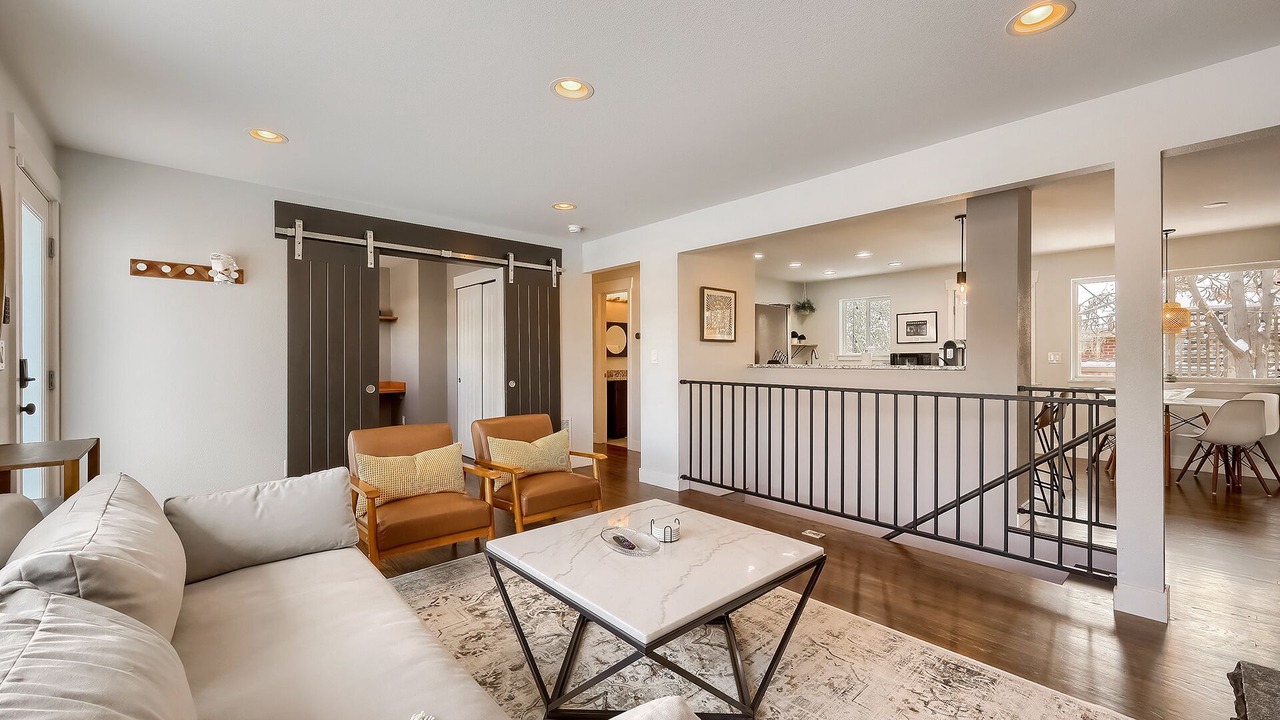 Photo of Livingroom in Alta Vista Area
