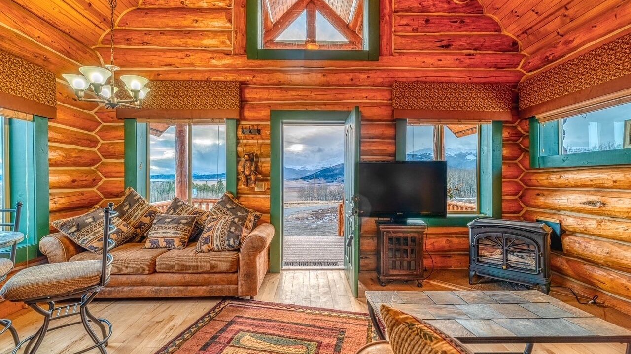 Photo of Livingroom in Michigan Hill