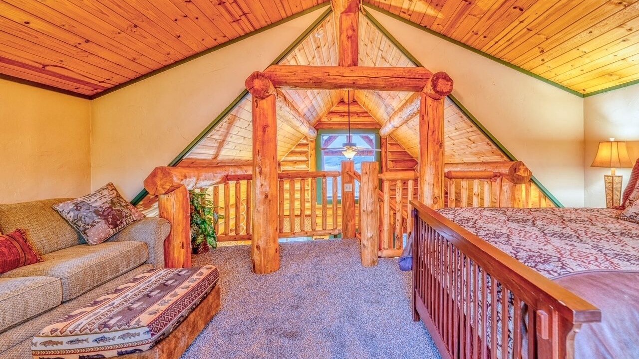 Photo of Bedroom in Michigan Hill