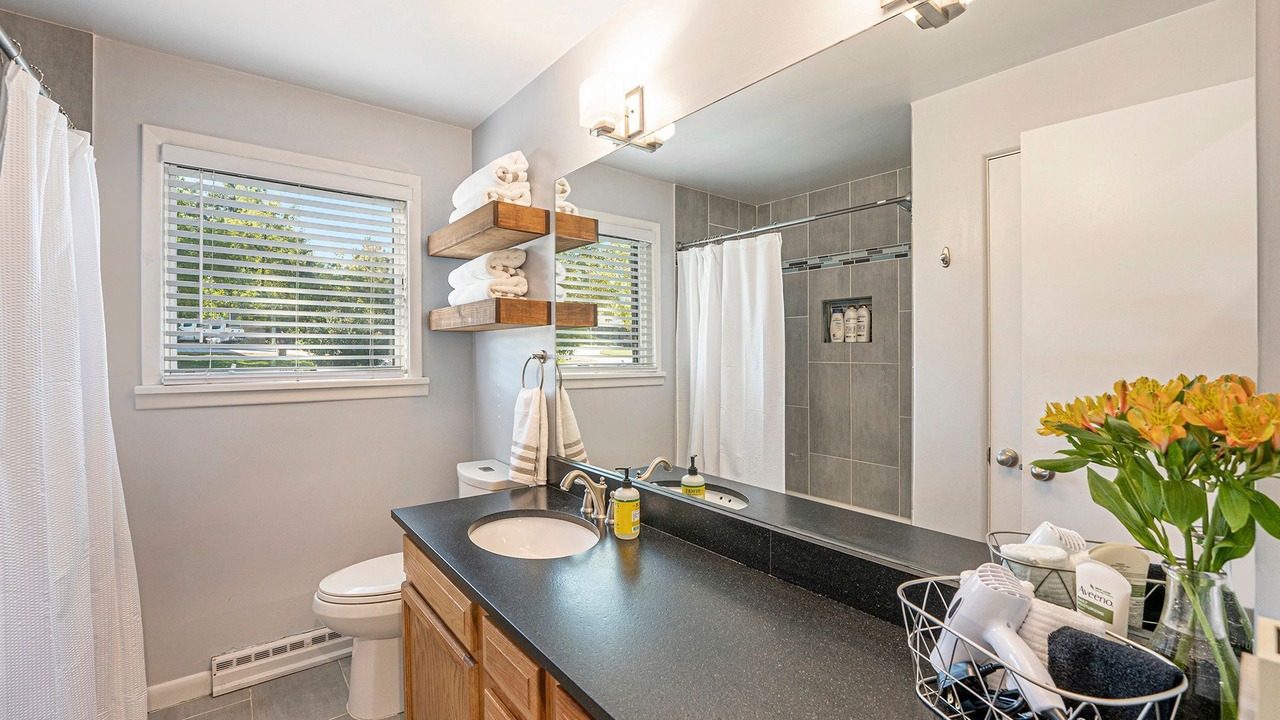 Photo of Bathroom in Bel Aire