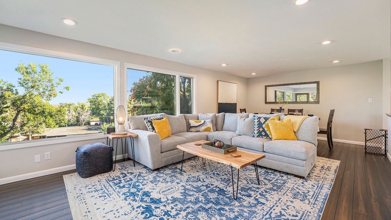 Photo of Livingroom in Bel Aire