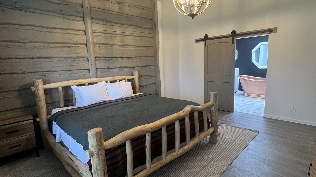 Photo of Bedroom in Lake George