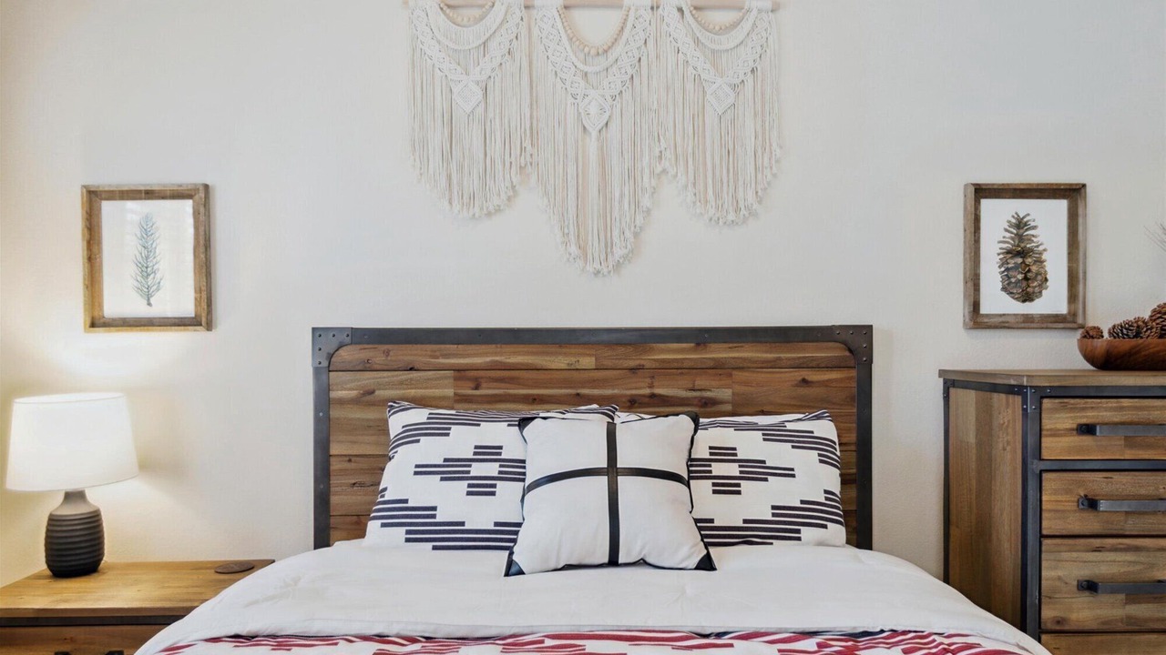 Photo of Bedroom in Valley of the Sun