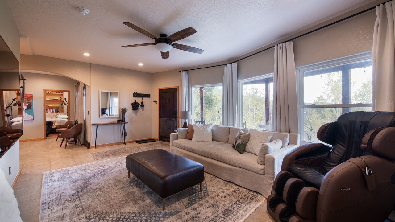 Photo of Livingroom in Conifer Mountain and Meadows