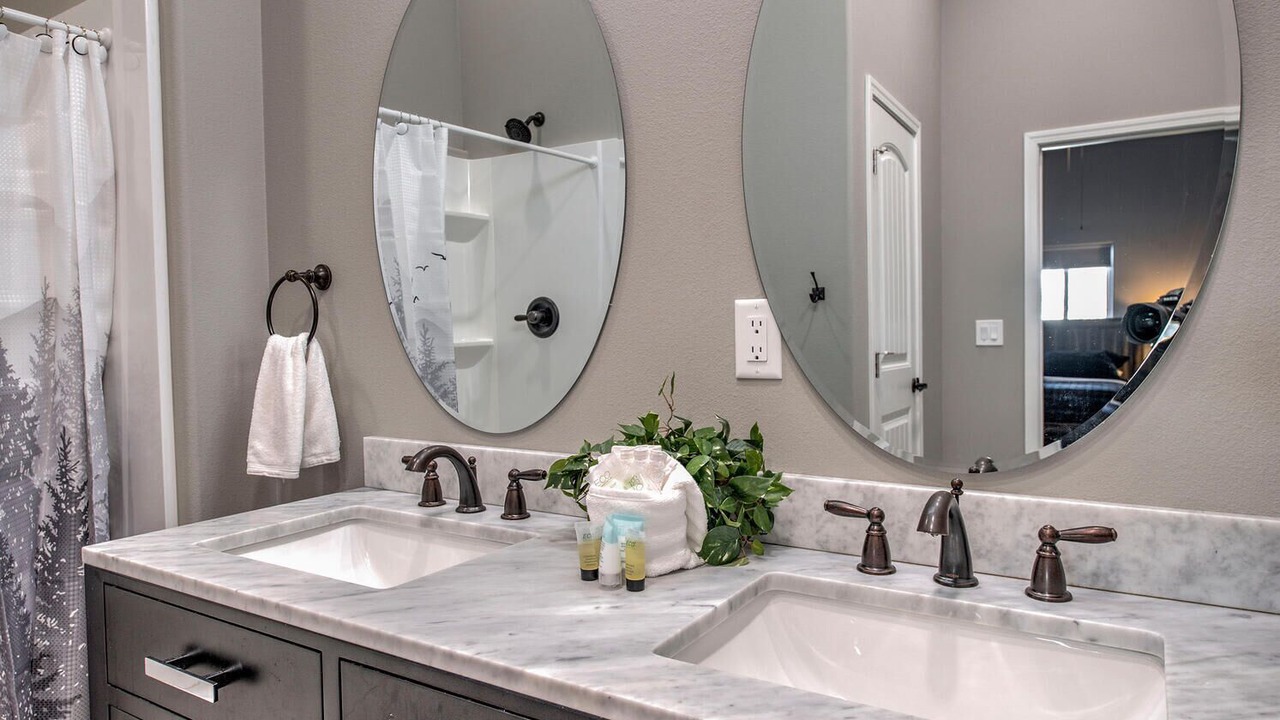 Photo of Bathroom in Breckenridge Heights