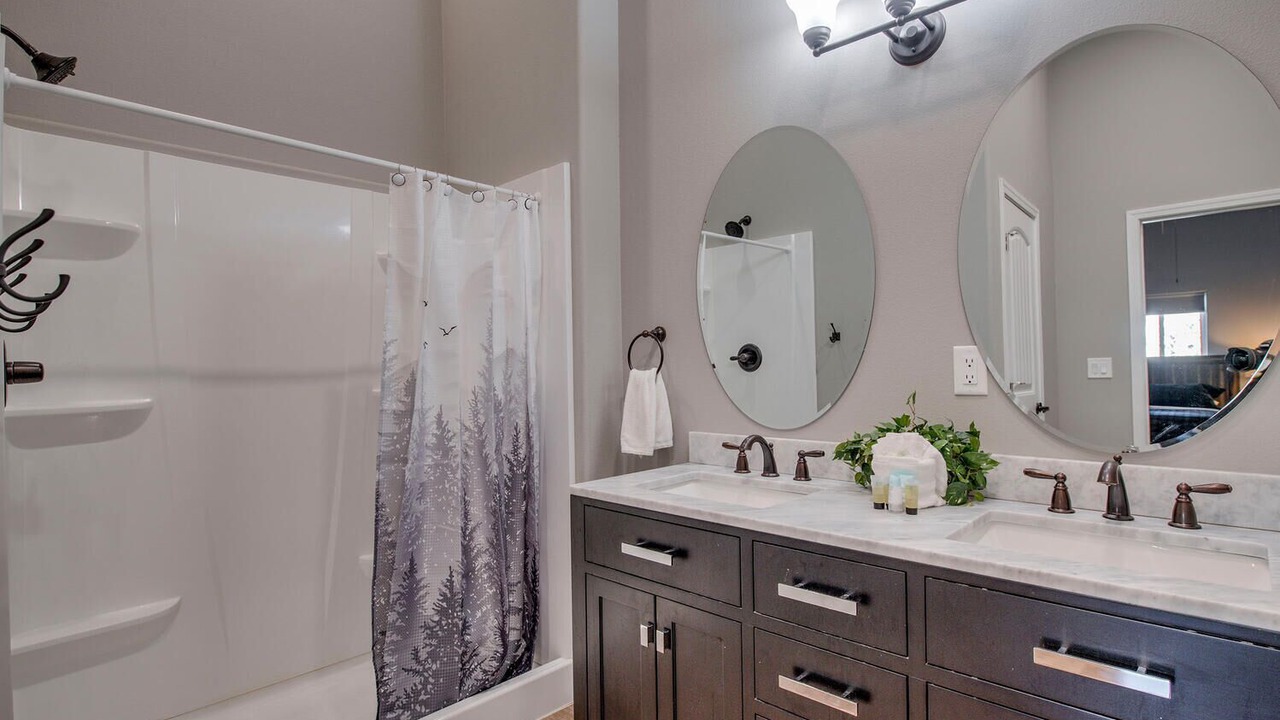 Photo of Bathroom in Breckenridge Heights