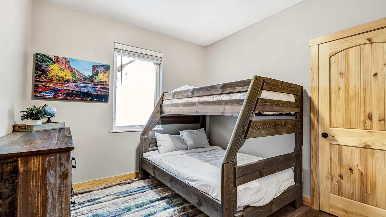 Photo of Bedroom in Breckenridge Heights