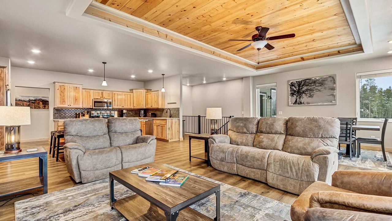 Photo of Livingroom in Breckenridge Heights