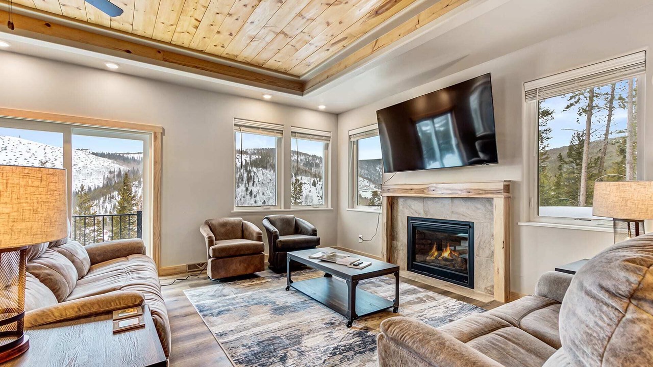 Photo of Livingroom in Breckenridge Heights