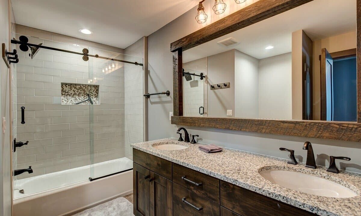 Photo of Bathroom in Three Peaks