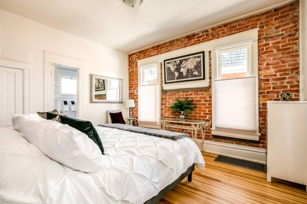 Photo of Bedroom in Central Boulder