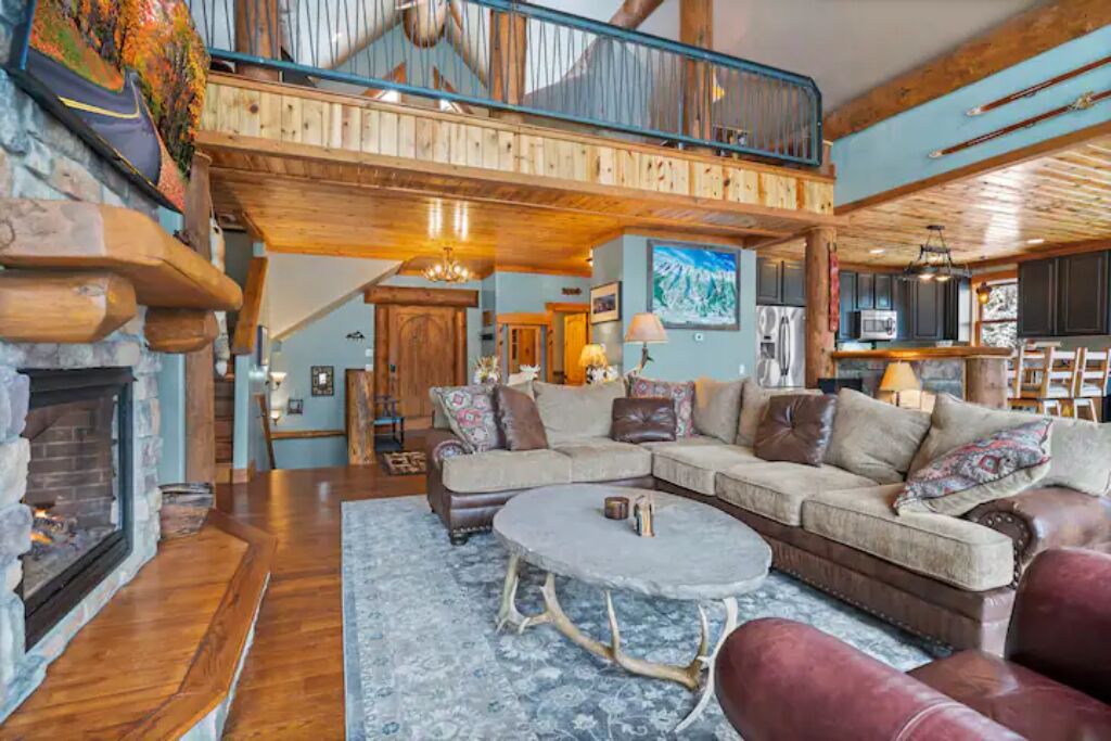Photo of Livingroom in Fairplay