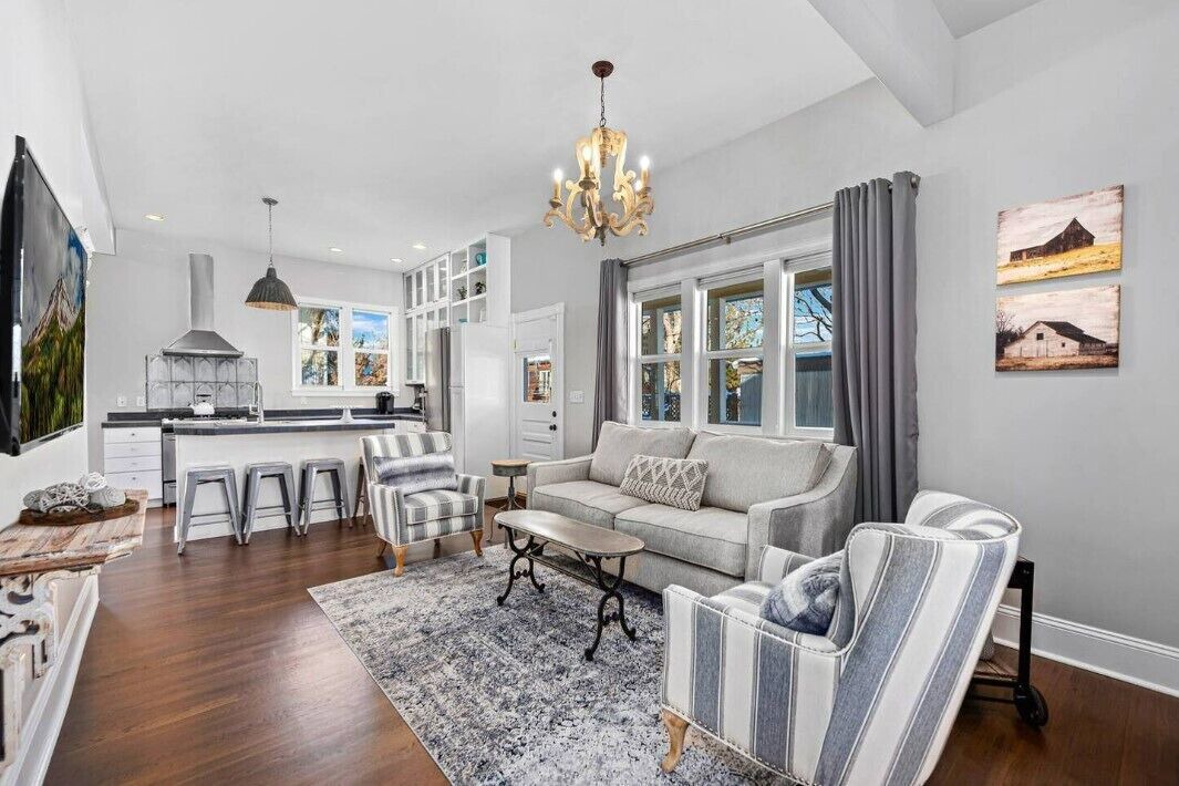 Photo of Livingroom in Lafayette