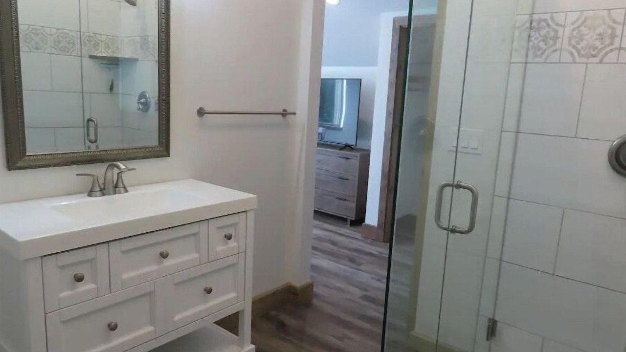 Photo of Bathroom in Columbine Lake