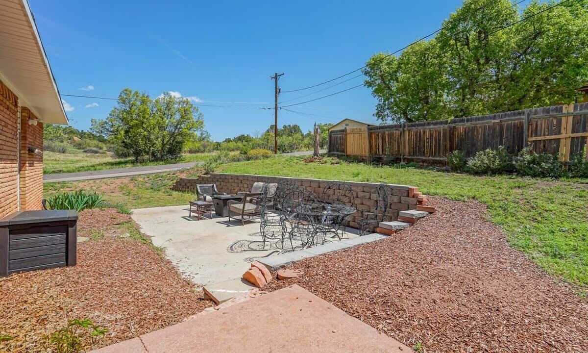Photo of Livingroom in West Colorado Springs
