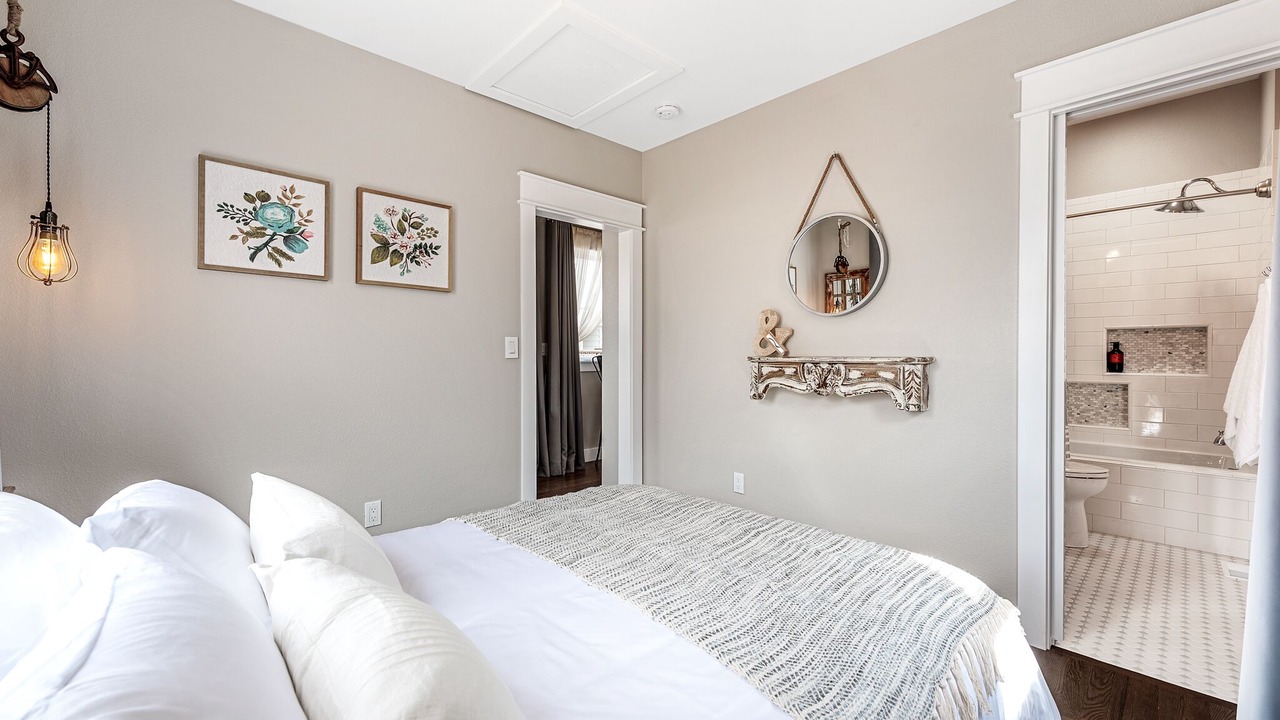 Photo of Bedroom in Louisville