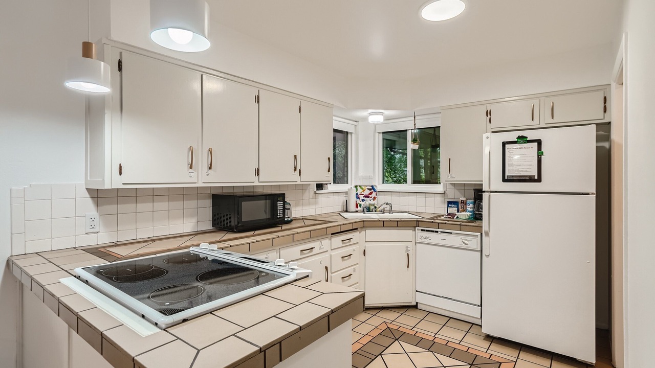Photo of Kitchen in Barths