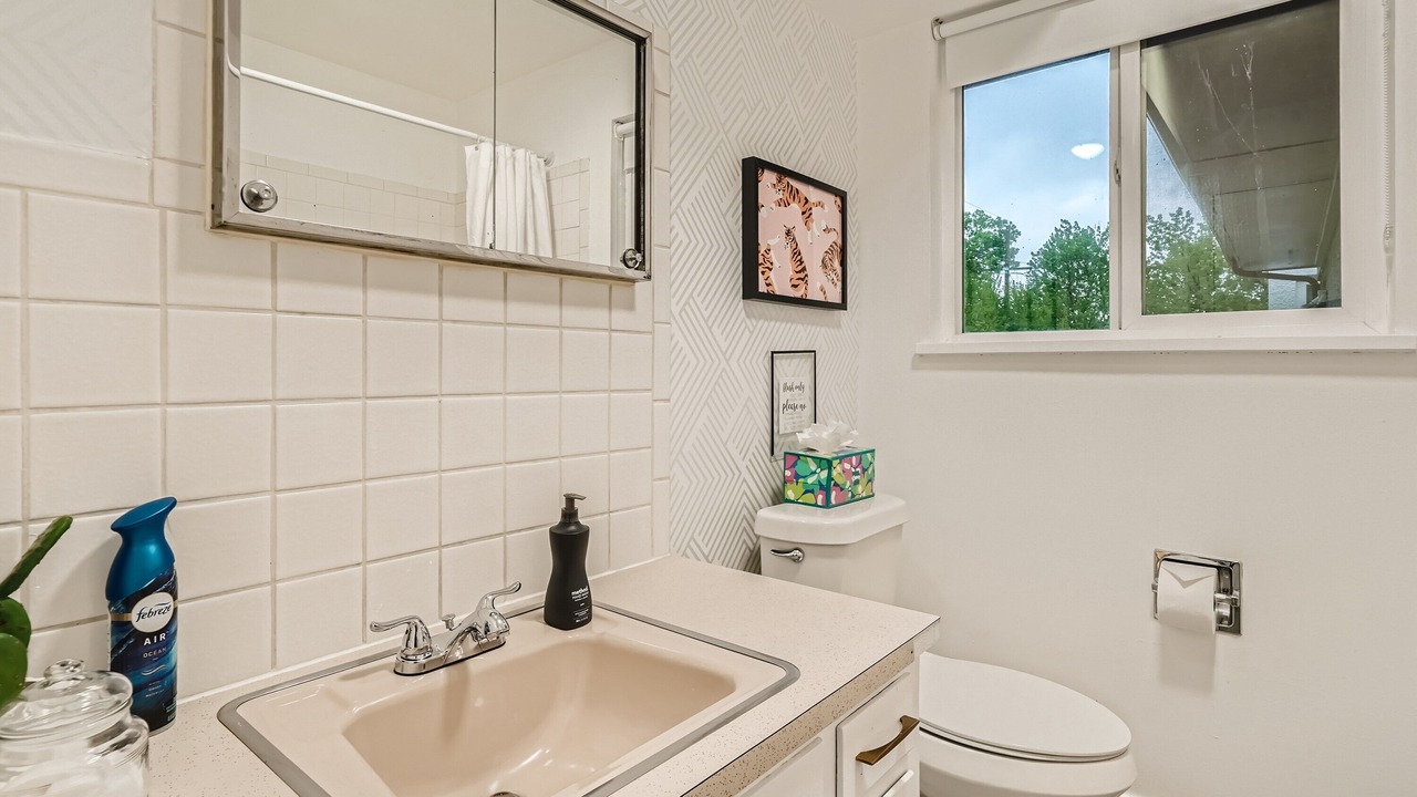 Photo of Bathroom in Barths