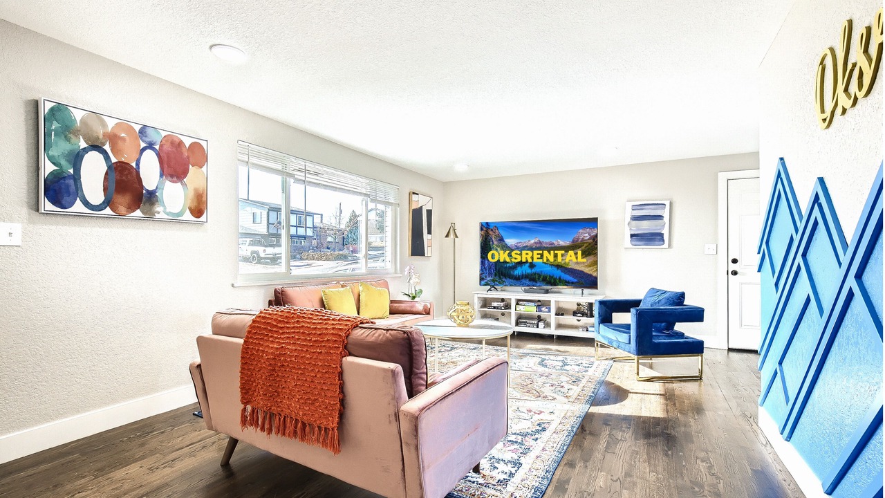 Photo of Livingroom in Dupont