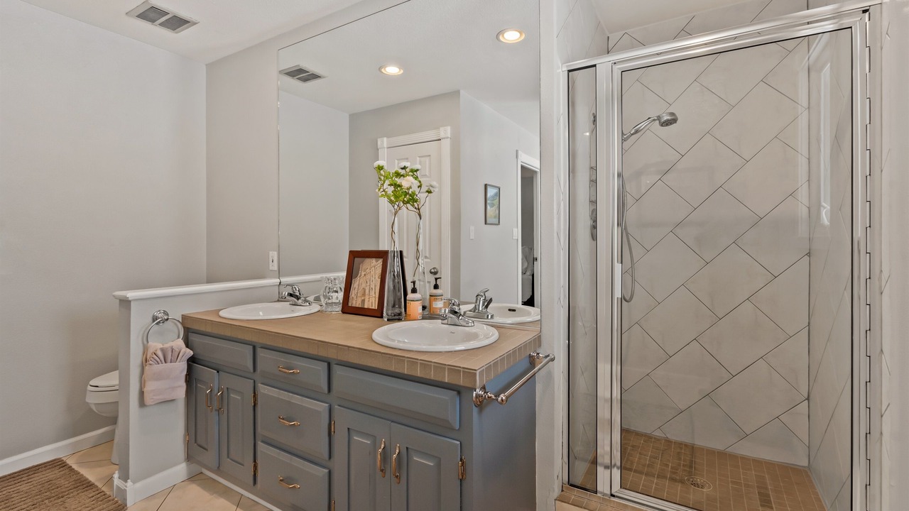 Photo of Bathroom in Loveland