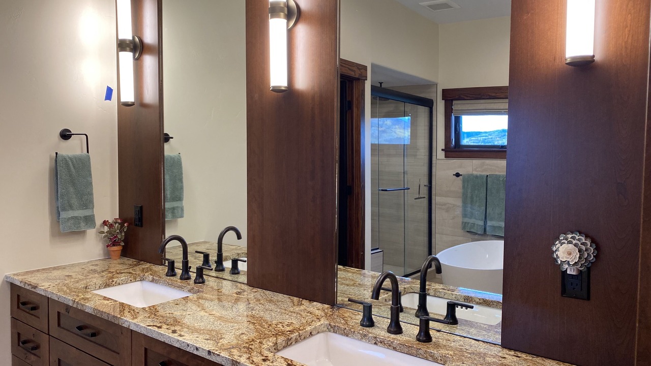 Photo of Bathroom in Clark