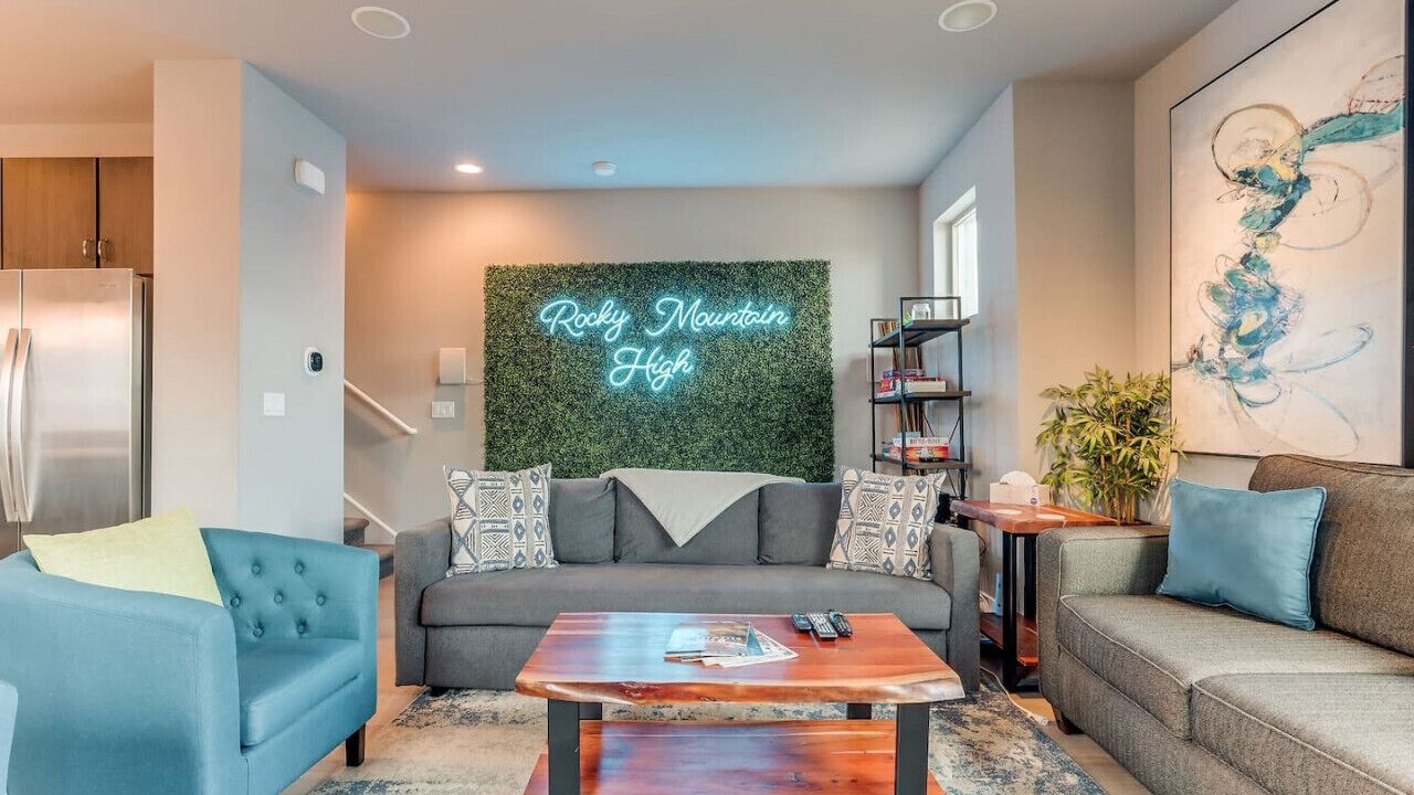 Photo of Livingroom in Lincoln Park
