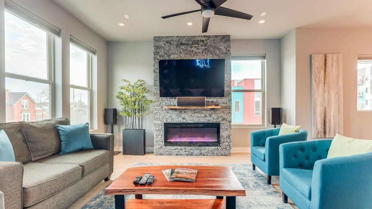 Photo of Livingroom in Lincoln Park