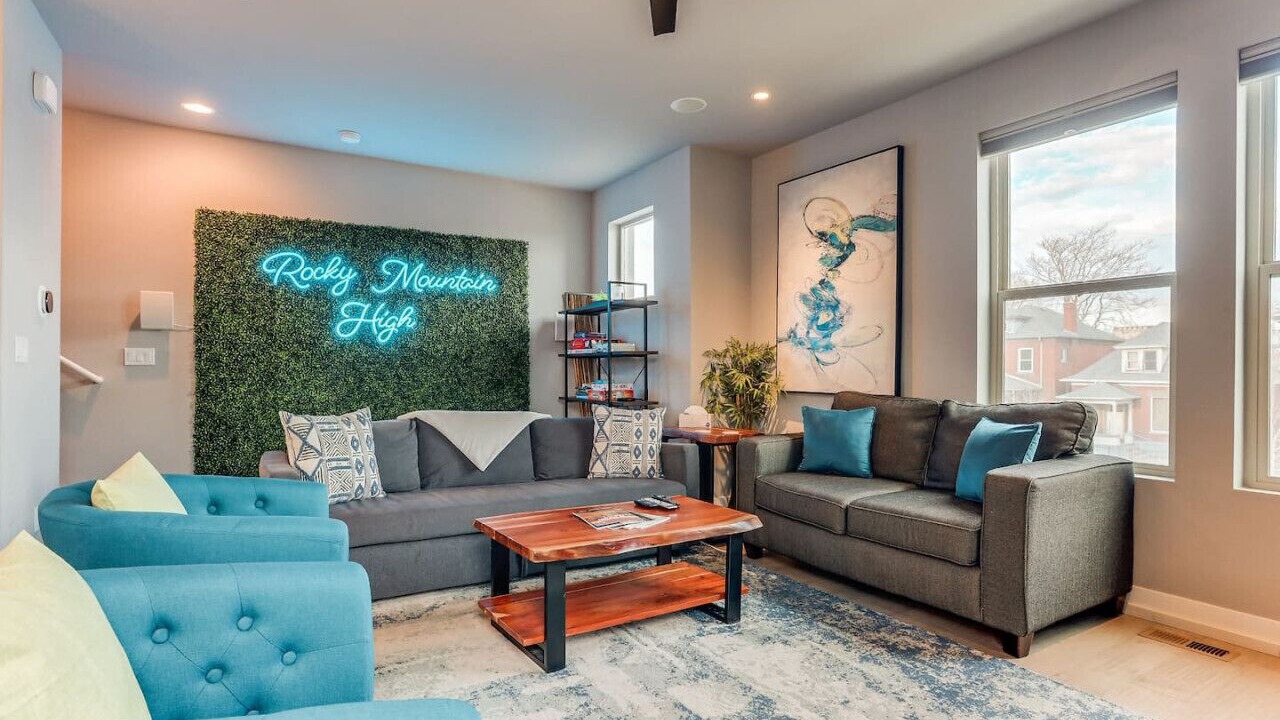 Photo of Livingroom in Lincoln Park