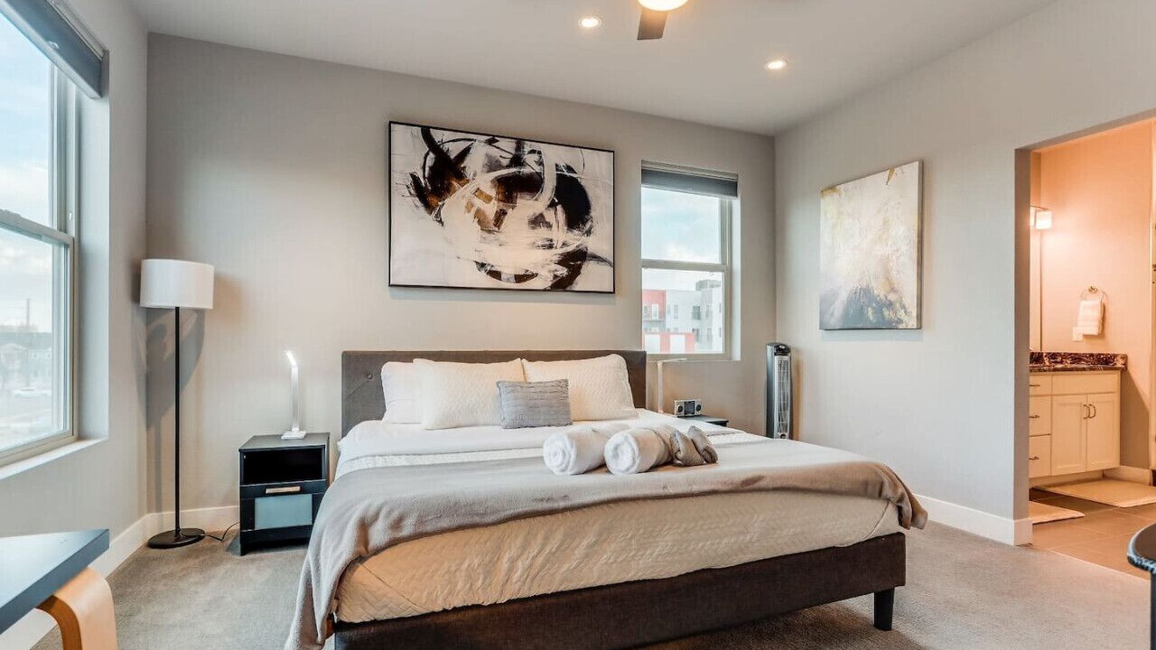 Photo of Bedroom in Lincoln Park
